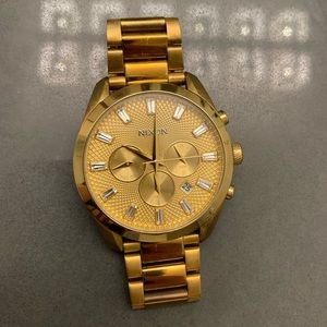 NIXON watch